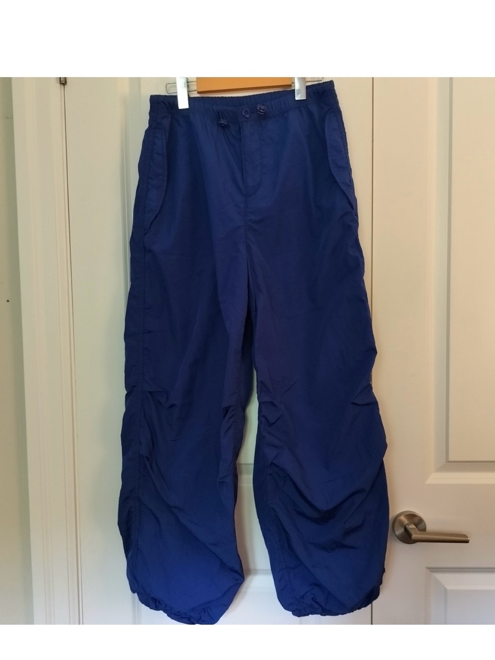 Aritzia TNA Blue Parachute
Pants Comfortable Joggers